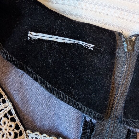 VINTAGE 1980s black velvet drop waist cream lace formal dress dark academia EUC - Picture 12 of 14